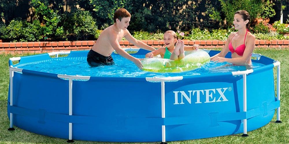 Ejemplo de piscinas desmontables con marco de prisma